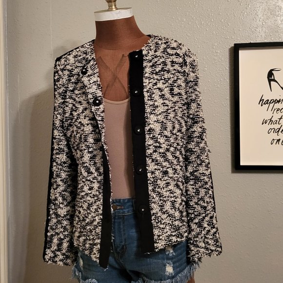 ST JOHN Boucle Slub Knit Front Jacket - Picture 7 of 10